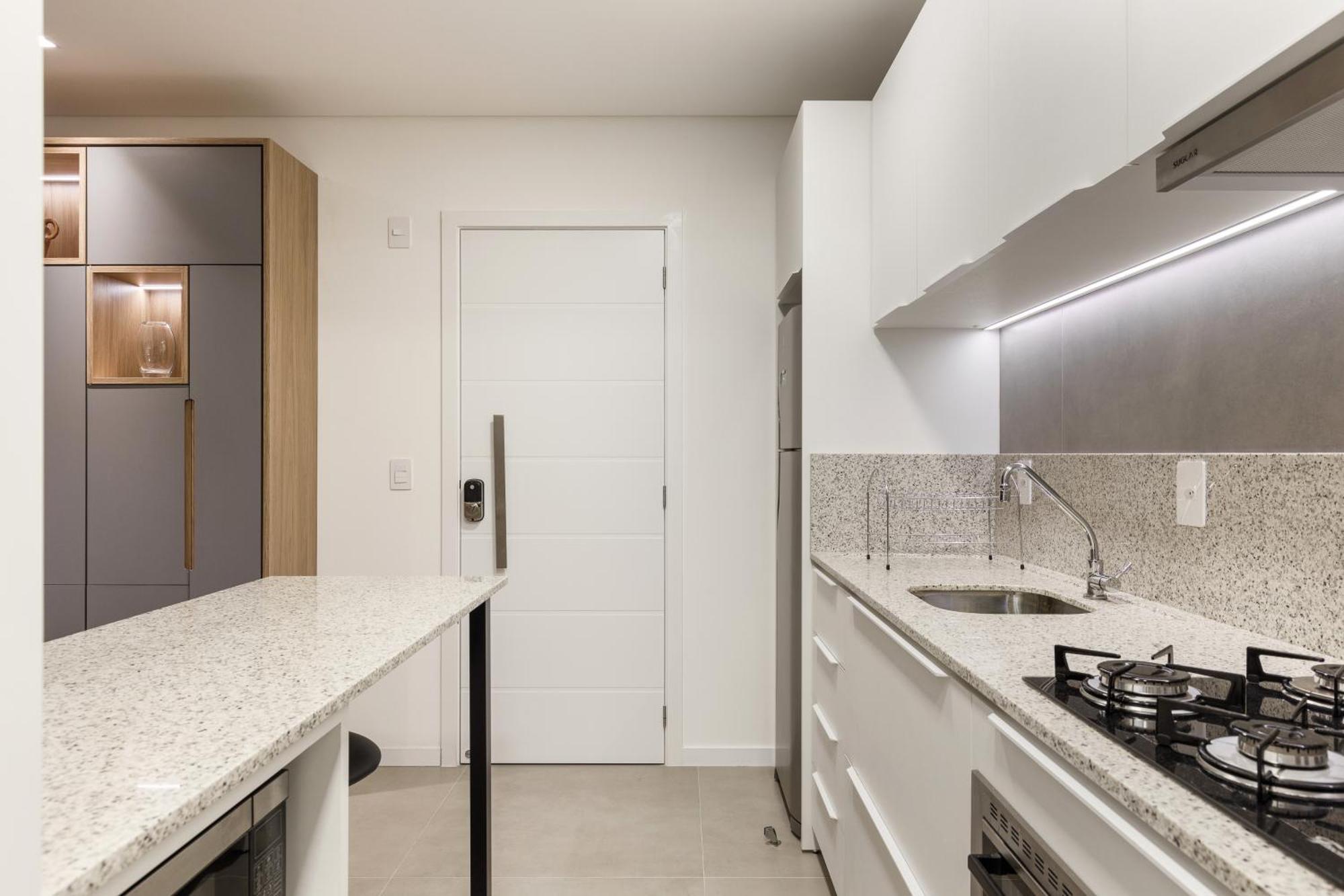Zee Studios A 200M Da Beira-Mar Norte Florianópolis Δωμάτιο φωτογραφία